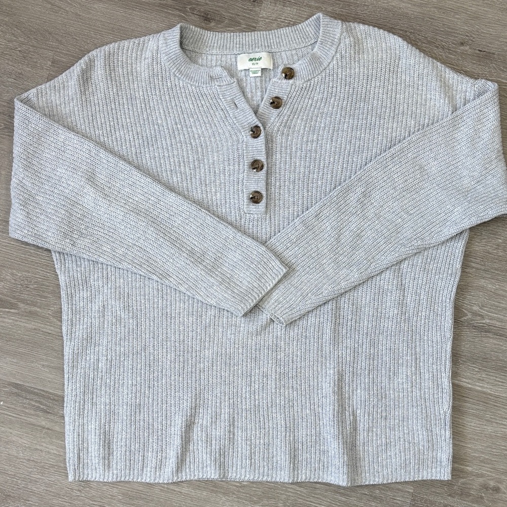 Aerie Light Gray Ribbed Button-Up sweater size XS